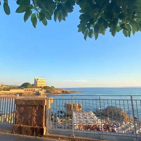 Apartment Isola Catalana *