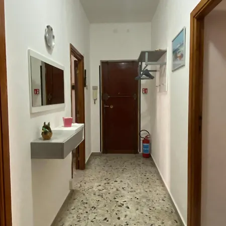 Isola Catalana Apartment