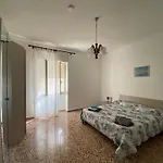 Isola Catalana דירה *