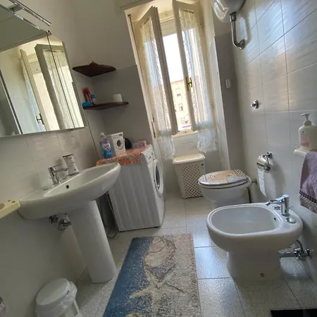 Isola Catalana Apartment *